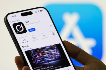 App Store antitrust ChatGPT. Apple OpenAI integration, Grok vs ChatGPT, App Store rankings bias