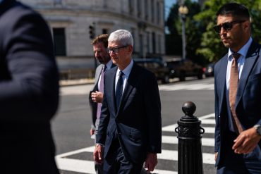 Tim Cooks and Tech CEOs at the White House — Silicon Valley leaders arriving for AI policy talks with President Trump.