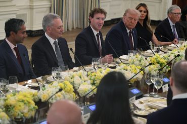 Meta CEO Mark Zuckerberg speaks as (L-R) CEO of Social Capital Chamath Palihapitiya, White House “AI and Crypto Czar” David Scahs, U.S. President Donald Trump, first lady Melania Trump and Microsoft Co-Founder Bill Gates listen during a dinner at the State Dining Room of the White House on September 4, 2025