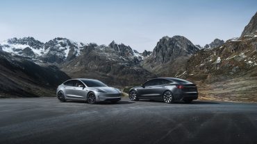 Tesla autonomous test vehicle in Phoenix, Arizona, reflecting regulatory approval for robotaxi trials.