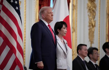 U.S. President Donald Trump (L) views an honor guard with Japanese Prime Minister Sanae Takaichi (R) during a welcoming ceremony at Akasaka Palace on October 28, 2025 in Tokyo, Japan. Trump is on a visit to Asia that takes in the ASEAN summit in Malaysia, followed by a trip to Japan and South Korea ahead of the APEC meetings