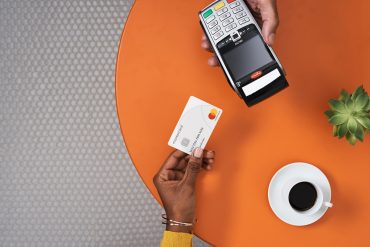 Paying the bill with the card