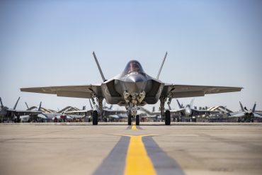 A Lockheed Martin F-35 Lightning II on the runway during ground operations at Dubai Airshow 2025.