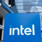 Intel posts stable 2025 earnings as 18A manufacturing ramps and supply constraints pressure investor confidence