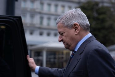 Netflix co-CEO Ted Sarandos departs the White House on February 26 amid Warner Bros Discovery acquisition developments