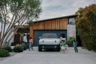 Uber Rivian robotaxi partnership as autonomous vehicle fleet deployment expands with electric Rivian vehicles and Uber platform integration