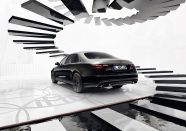 Mercedes Benz electric vehicles reflect Mercedes Benz EV growth, product strategy and Q1 2026 earnings performance amid China sales pressure