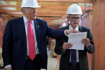 Donald Trump and Jerome Powell during Federal Reserve inspection as Powell DOJ probe dropped and Federal Reserve independence debate shapes Fed leadership transition and Warsh confirmation