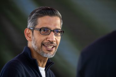 Alphabet Inc.'s Google unveiled a new design for its iconic search box along with new artificial intelligence coding tools, the latest steps in the company's multibillion-dollar campaign to extend its influence in the age of AI.