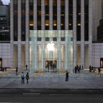 Apple Fifth Avenue Store in New York illustrating Apple’s hardware price increase, AI memory costs, DRAM shortage, NAND prices, and consumer electronics pricing.