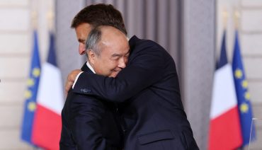 Masayoshi Son and Emmanuel Macron during the announcement of SoftBank’s €75 billion AI infrastructure investment in France and major AI compute capacity in Europe.