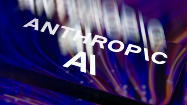Anthropic logo displayed on a smartphone screen amid the company’s Claude Fable 5 and Mythos 5 export control dispute.