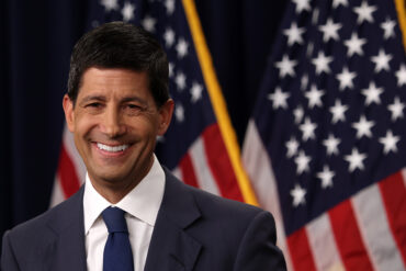 Federal Reserve Chair Kevin Warsh addresses reporters after the Fed interest rate decision, discussing monetary policy, inflation, the FOMC meeting and the outlook for US interest rates.