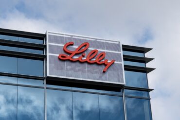 Eli Lilly pharmaceutical research laboratory representing the company's GLP-1 innovation, obesity drug development, Mounjaro, Zepbound, Foundayo and second-quarter earnings growth.