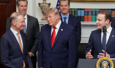 Donald Trump meets crypto industry leaders at the White House as the administration pushes the CLARITY Act and broader US crypto market structure legislation.